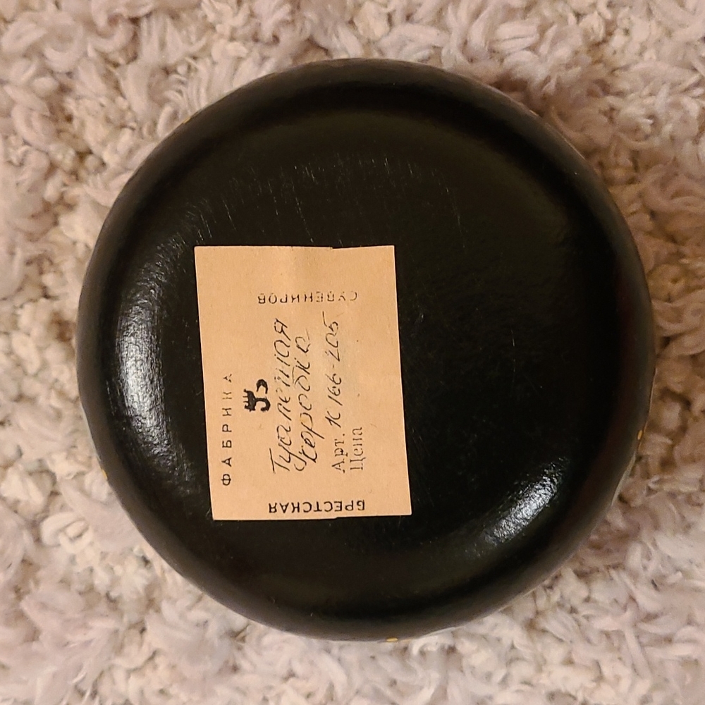 Round floral jewelry box - Picture 10 of 13